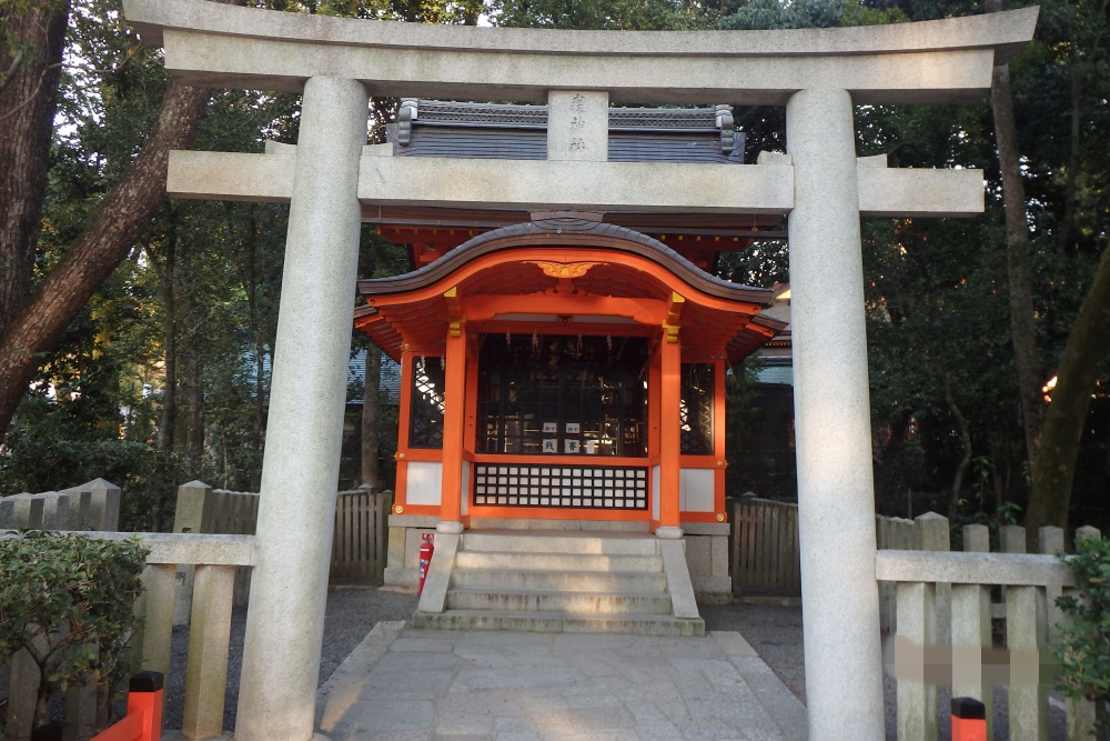 「疫神社夏越祭」で有名な八坂神社の疫神社